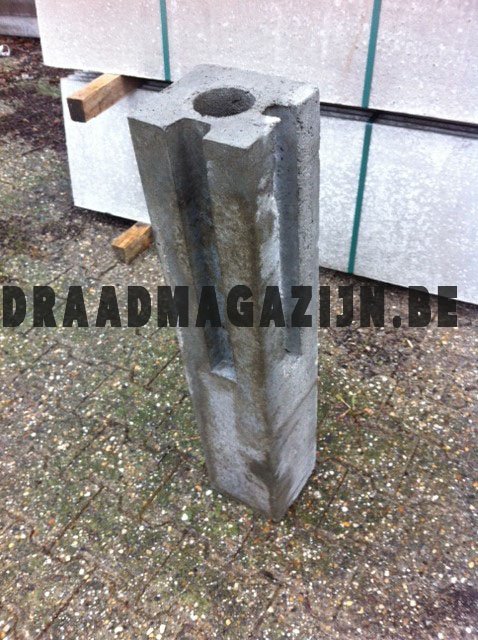 Betongleufpaal hoek