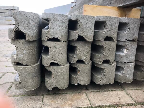 Betonpaal rabbat 2200 : Hoek