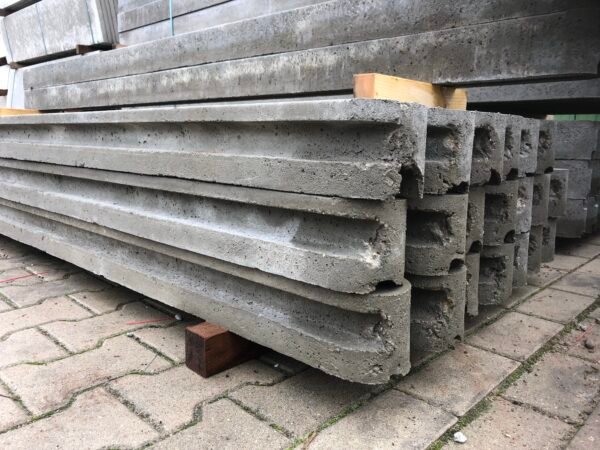 Betonpaal rabbat 2200 : Hoek