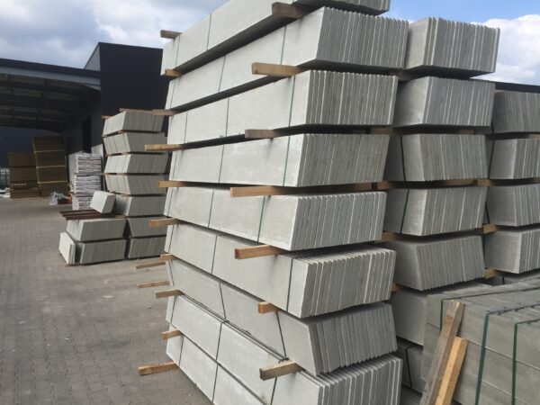 Harmonicagaas met betonplaat 50m