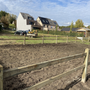 FARM SQUARE – 2 LIGGERS