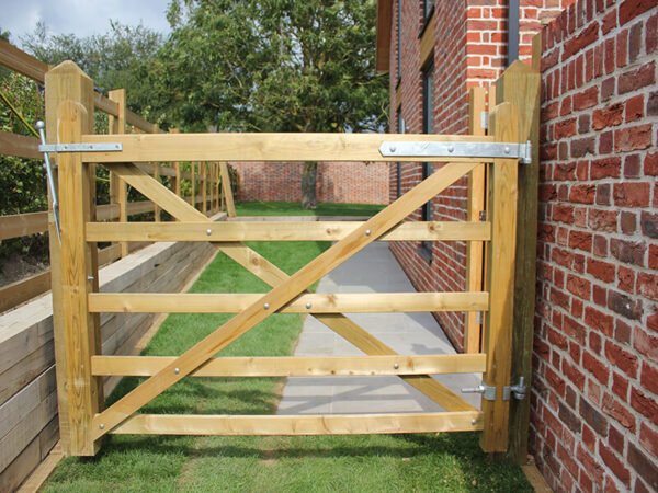 Farm Gate 120 BREED